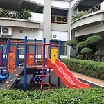 Instay Leisure Mahkota With Sea/Pool View
